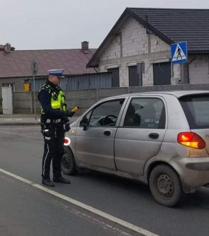 policjant bada trzeźowść