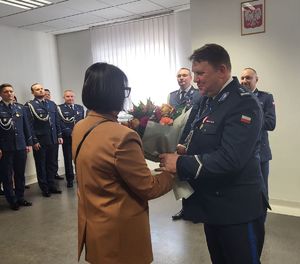 starosta składa życzenia komendantowi